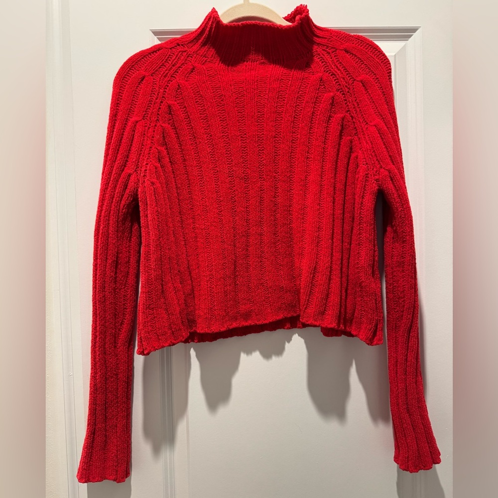 AMERICAN EAGLE CROPPED SWEATER